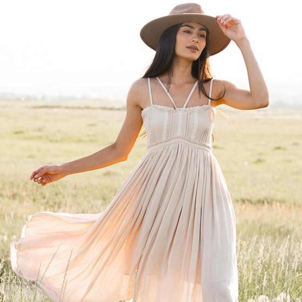 Joyfolie Miley Dress in shell